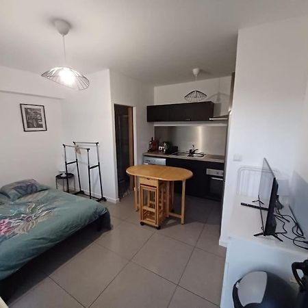 Studio Villejuif Bagian luar foto